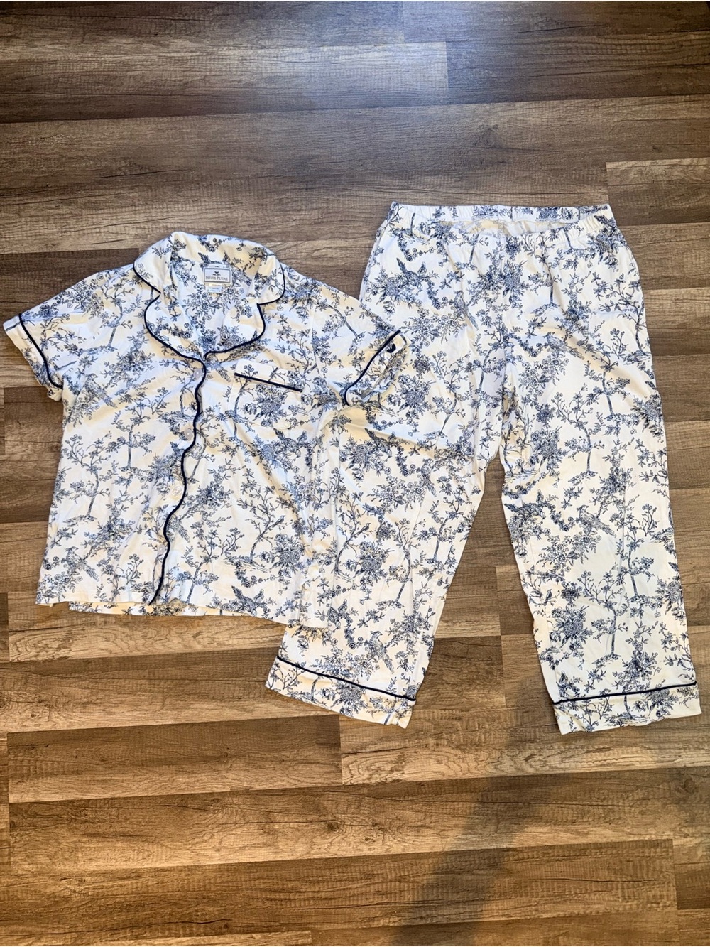 Petite Plume Women's Pima Pajama Set in Timeless Toile - S - Picture 4 of 8